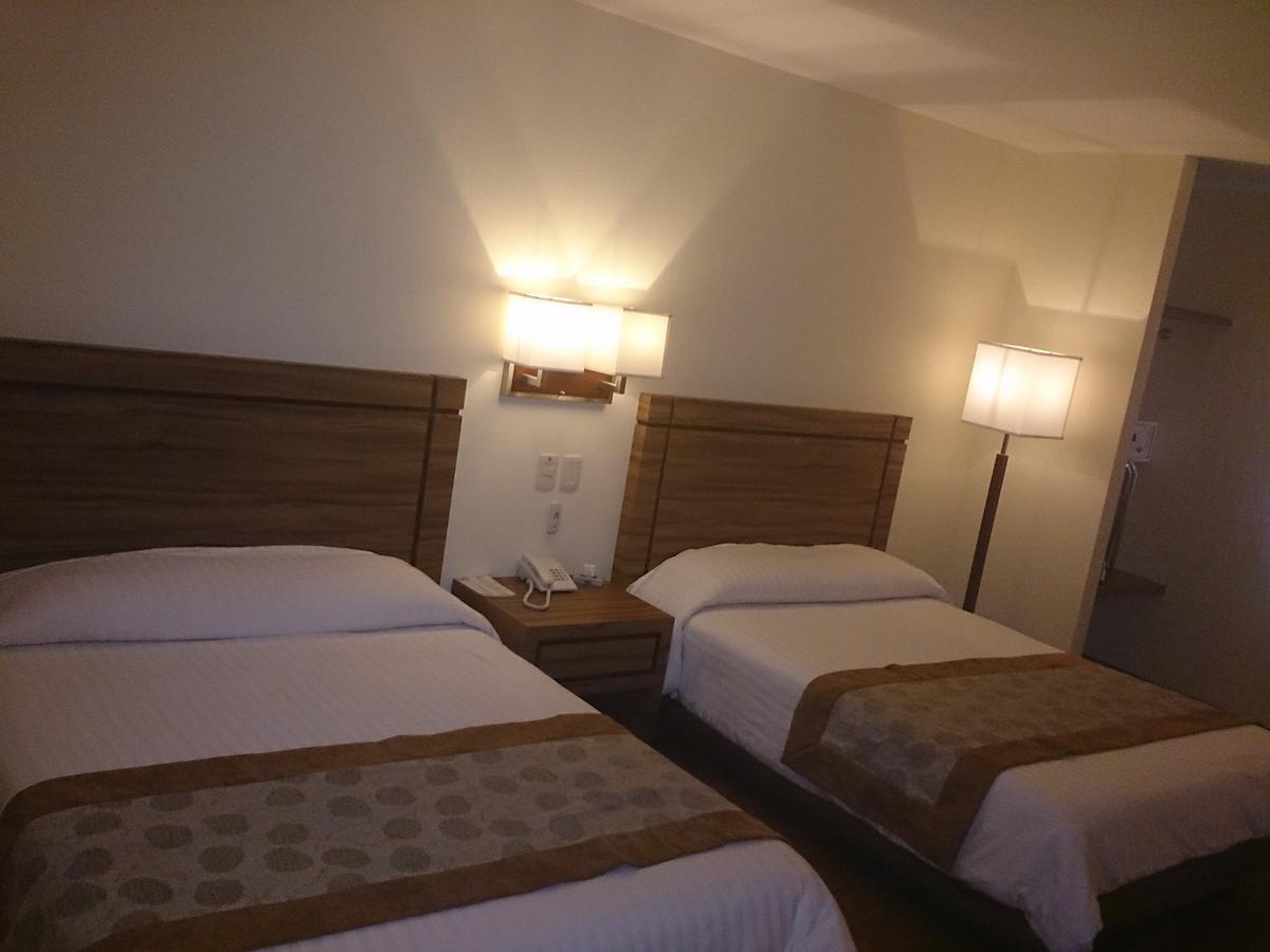 Oliver - Business Class Hotel Querétaro